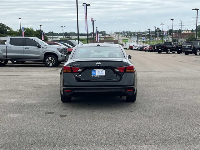Used 2025 Nissan Altima 2.5 SV FWD image 5