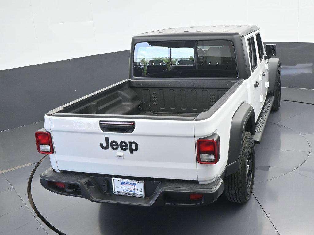 Used 2025 Jeep Gladiator Sport image 46