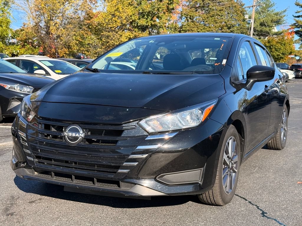 Used 2023 Nissan Versa SV FWD image 1