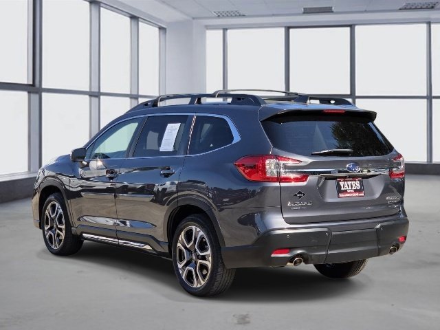 Used 2023 Subaru Ascent Limited w/ Technology Package AWD/4WD image 7