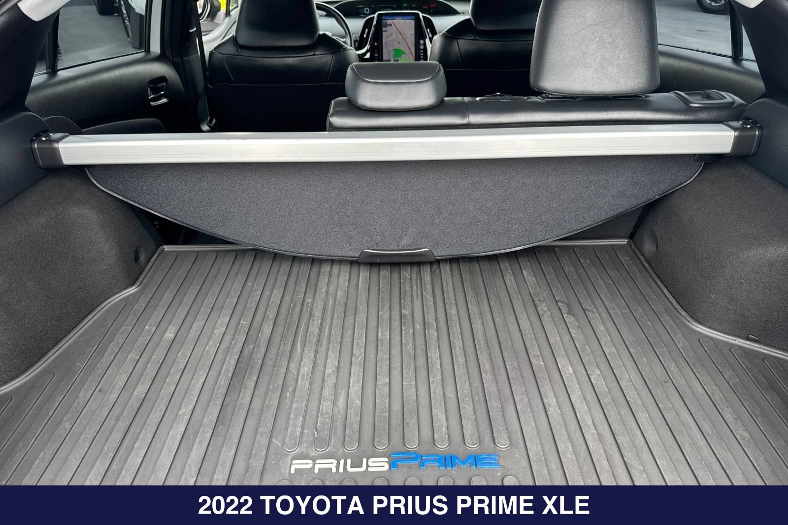 Used 2022 Toyota Prius Prime XLE FWD image 16