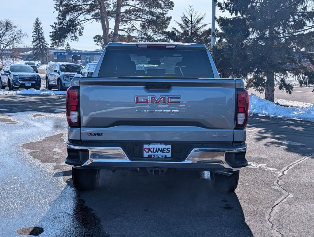 New 2026 GMC Sierra 1500 SLE image 7