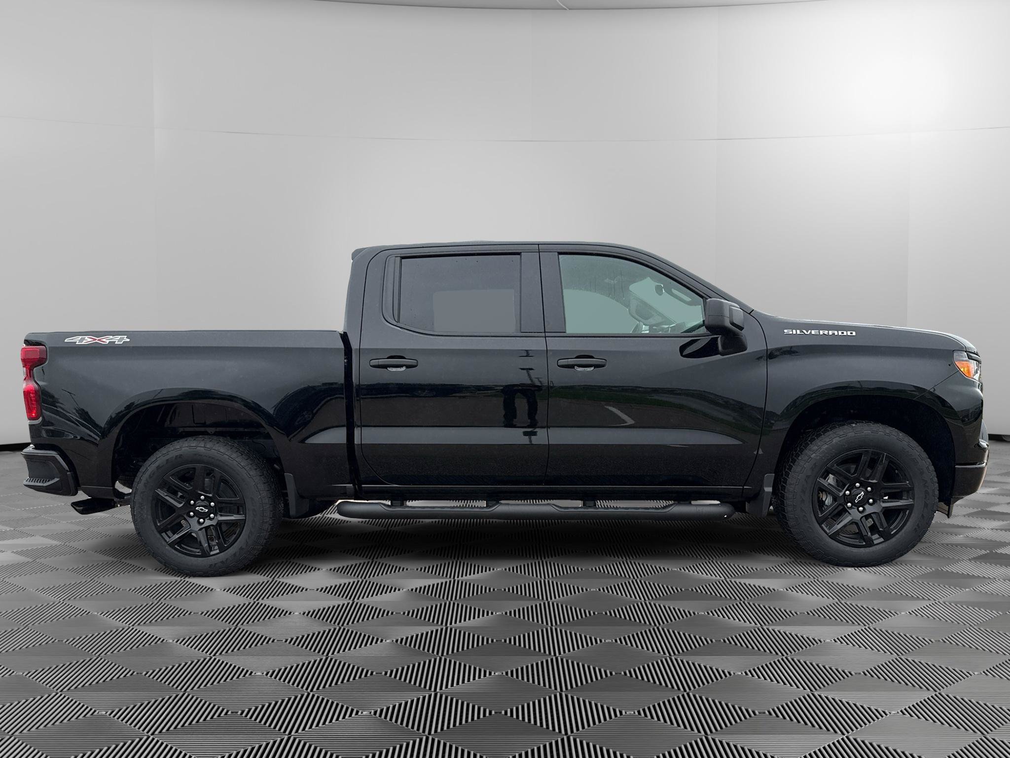 New 2026 Chevrolet Silverado 1500 Custom w/ Turbomax Blackout Package AWD/4WD image 5