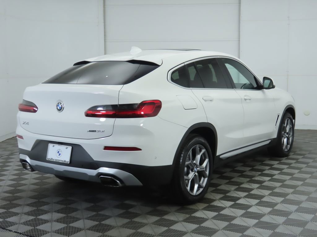 Certified 2025 BMW X4 xDrive30i image 5