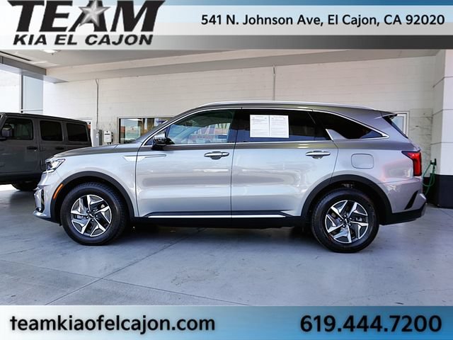 Certified 2023 Kia Sorento EX FWD image 6