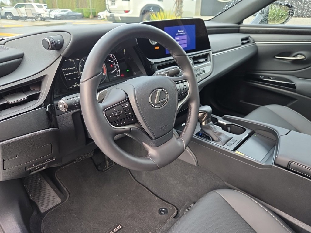 Certified 2024 Lexus ES 350 w/ Premium Package image 12