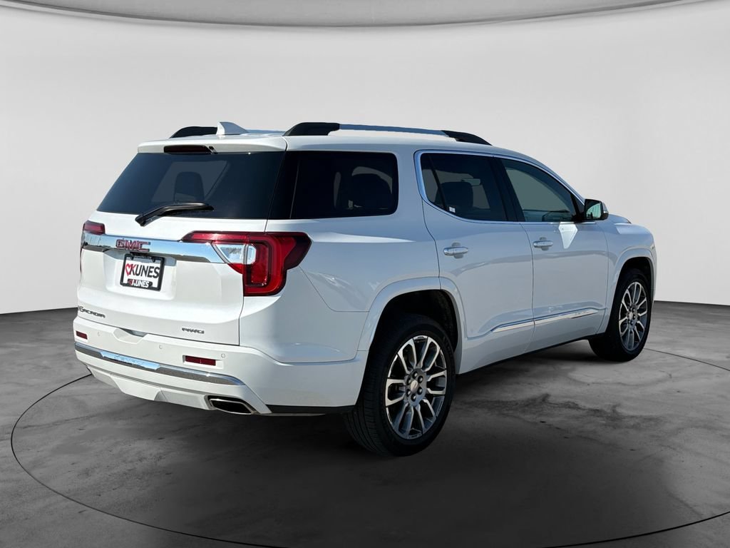 Used 2023 GMC Acadia Denali w/ Denali Ultimate Package AWD/4WD image 9