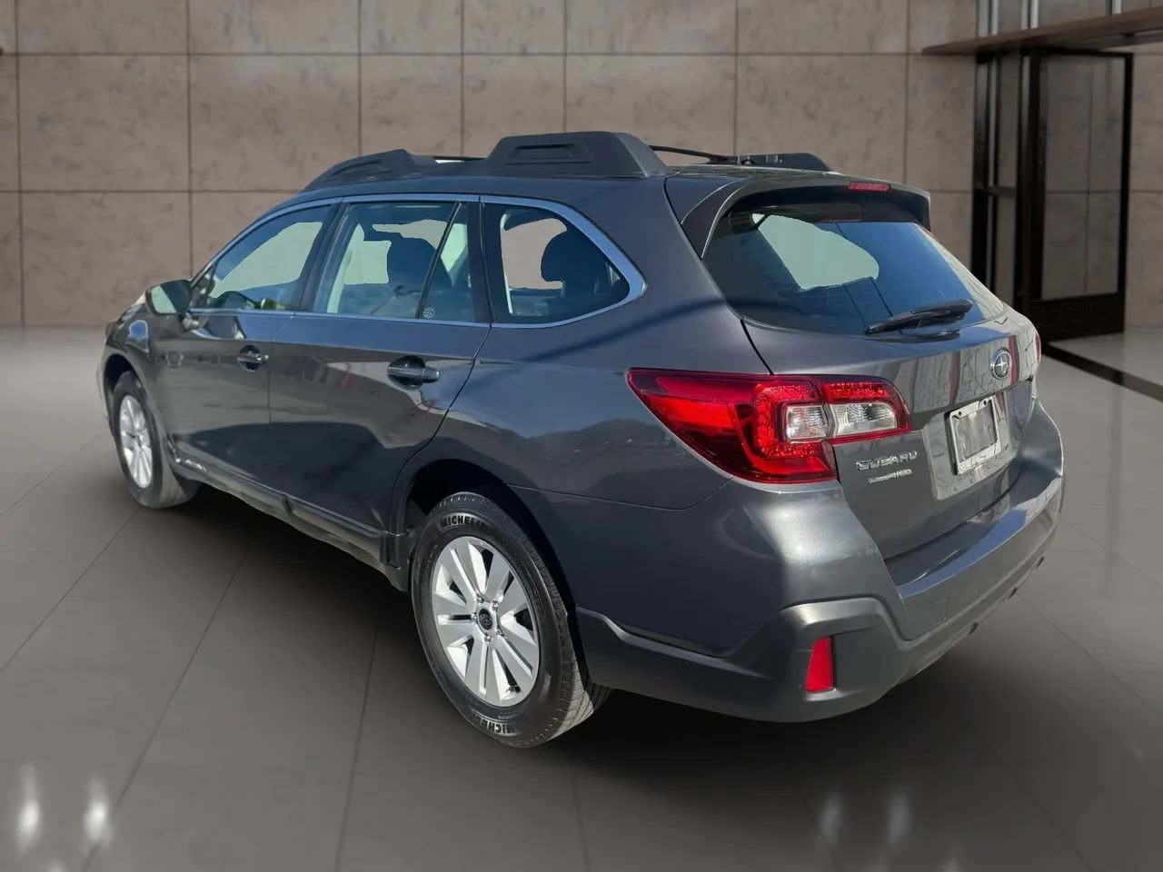 Used 2018 Subaru Outback 2.5i image 4