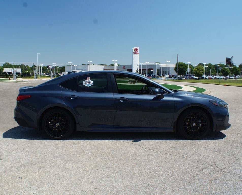 Used 2026 Toyota Camry SE FWD image 20