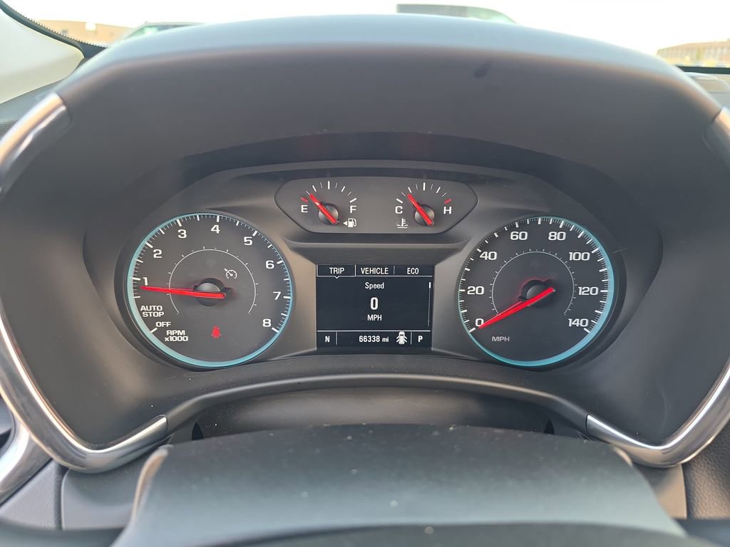 Used 2018 Chevrolet Equinox LT image 18