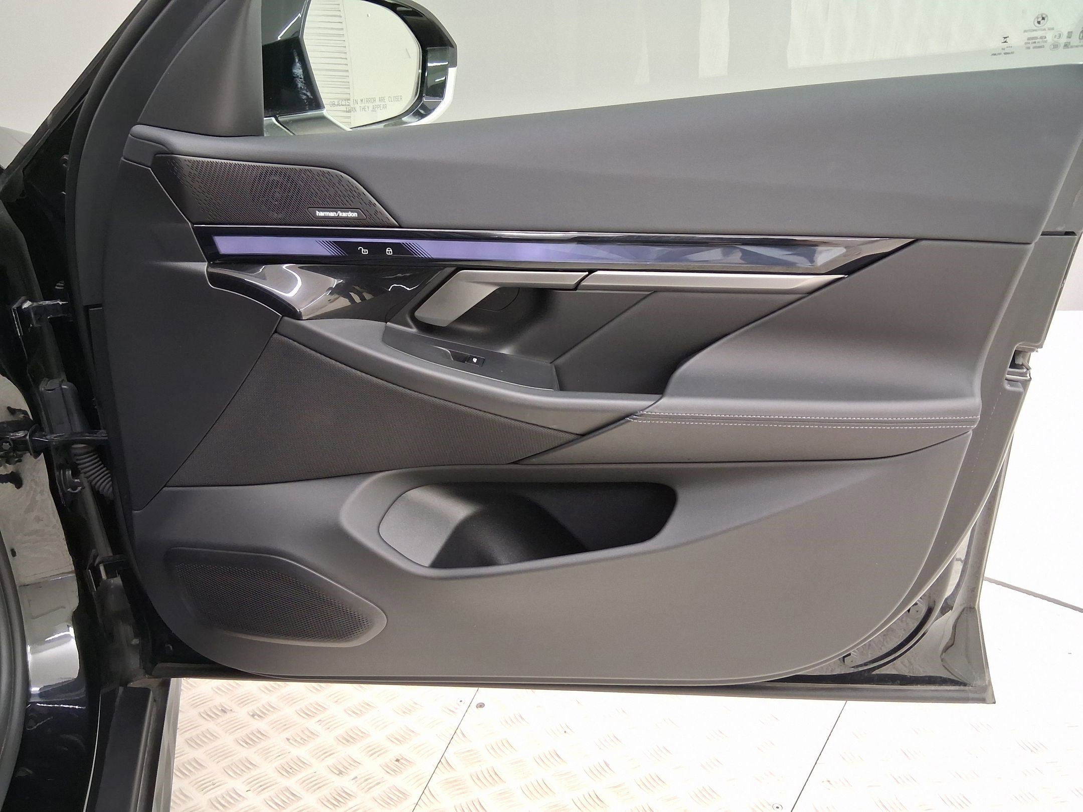 Certified 2024 BMW i5 eDrive40i RWD image 31