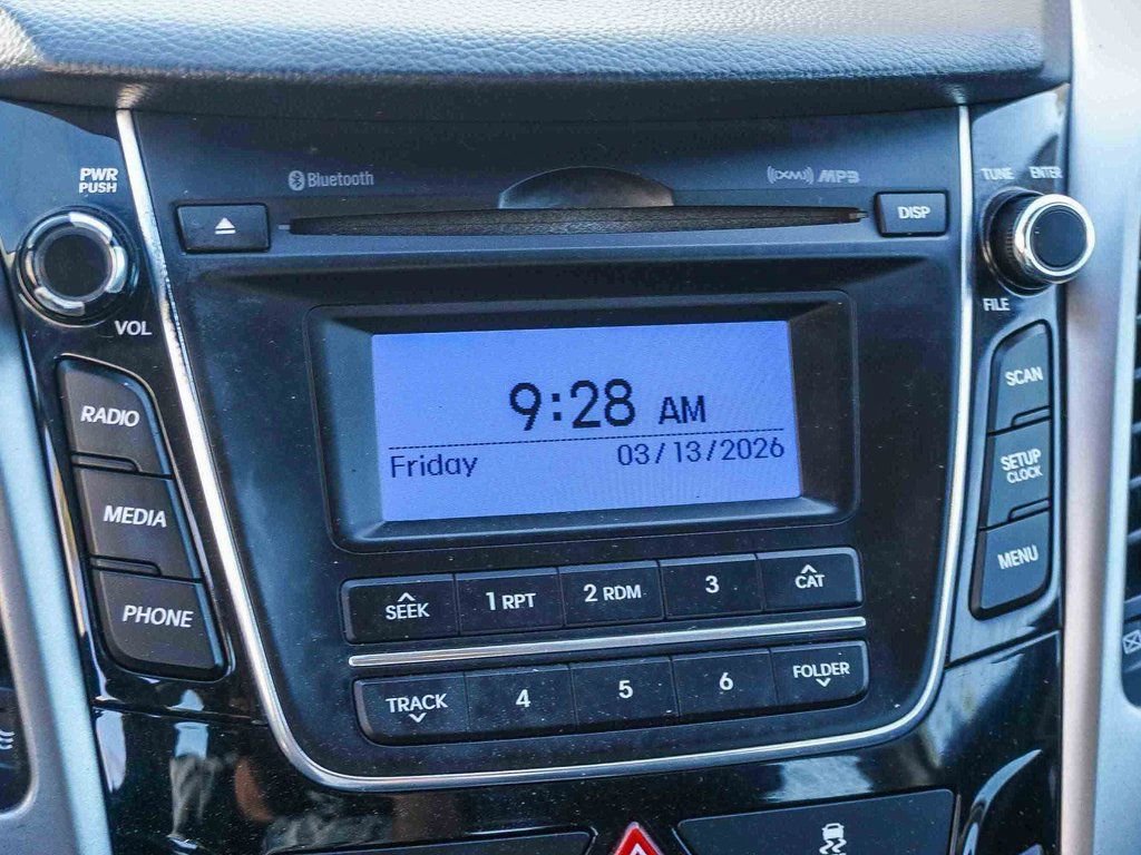 Used 2017 Hyundai Elantra GT image 23