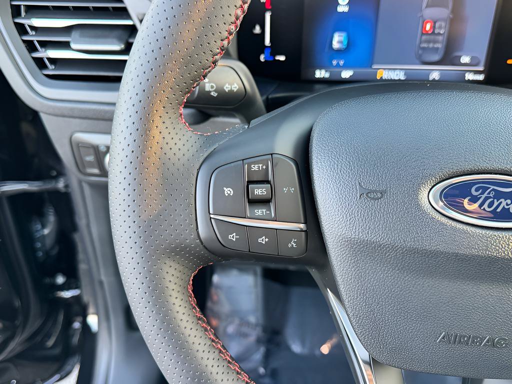 New 2026 Ford Escape ST-Line w/ Cold Weather Package FWD image 15