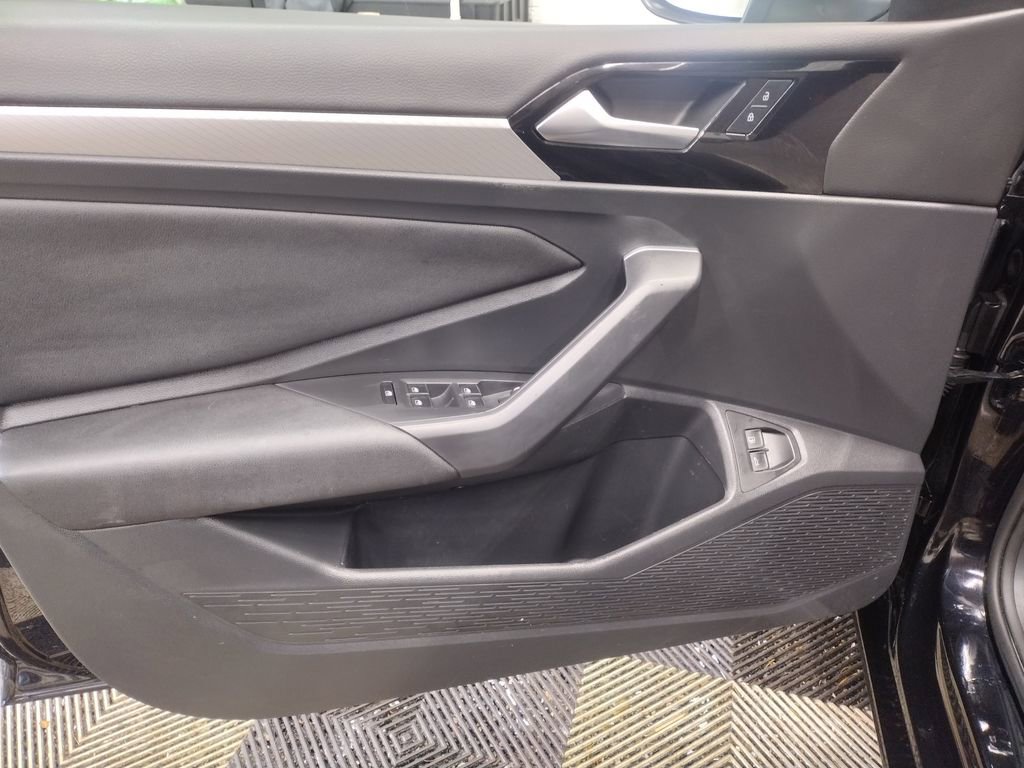 Used 2021 Volkswagen Jetta R-Line image 20