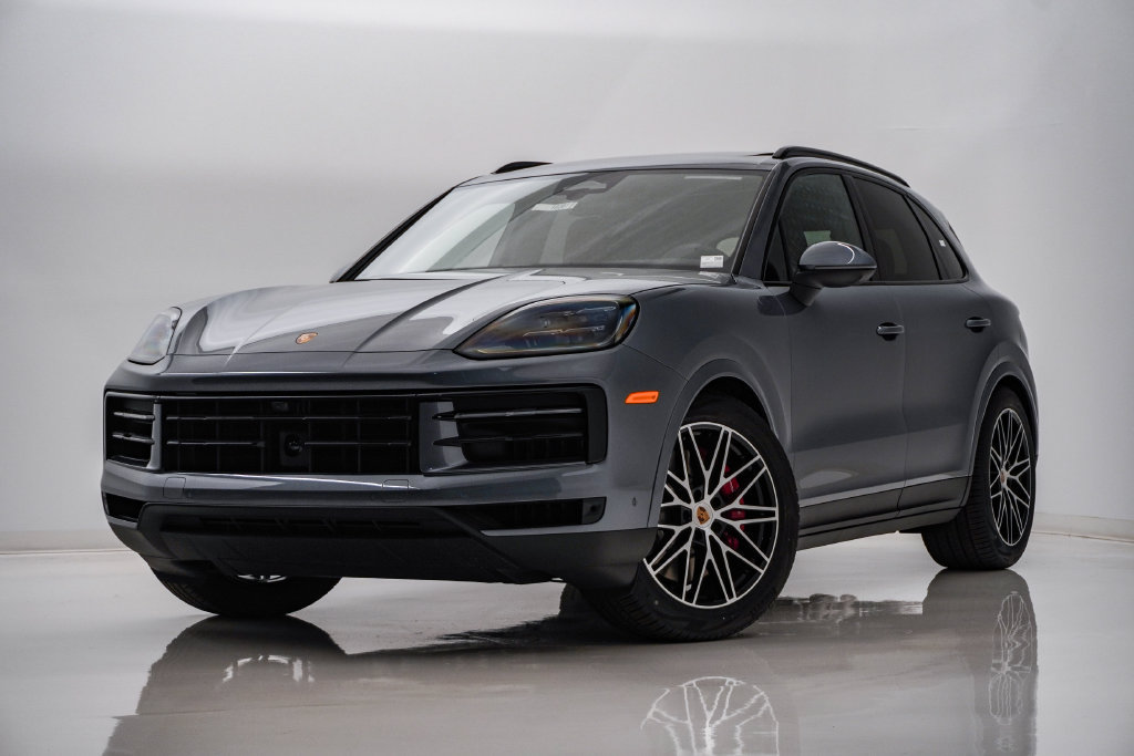 New 2026 Porsche Cayenne S AWD/4WD image 1