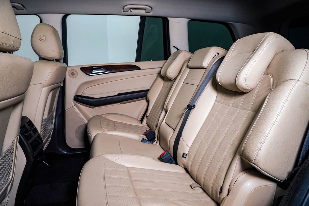 Used 2019 Mercedes-Benz GLS 450 4MATIC image 17