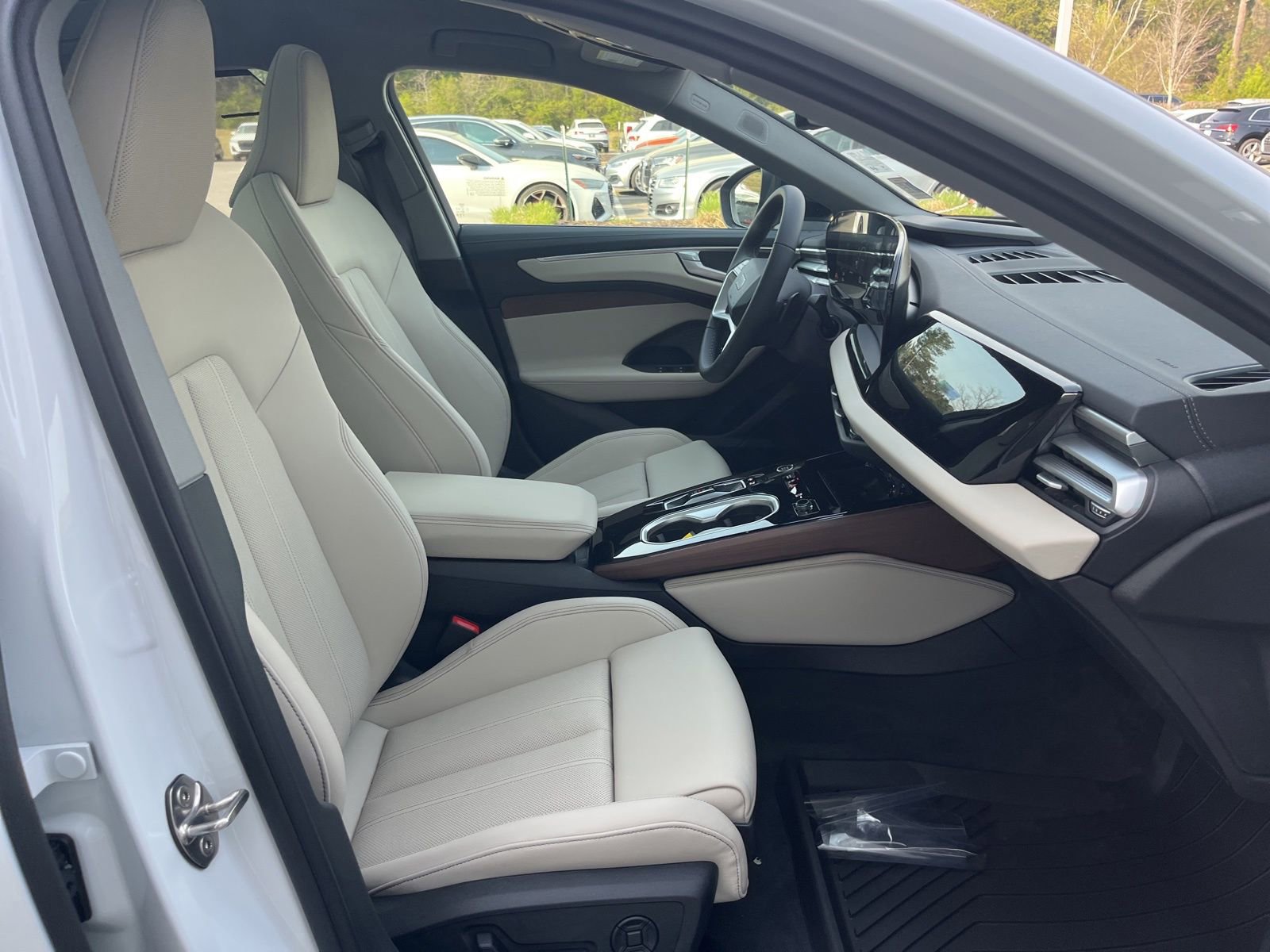 New 2026 Audi A6 Premium Plus image 38