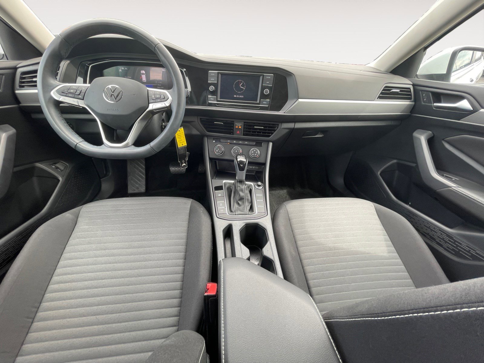 Used 2024 Volkswagen Jetta S image 9