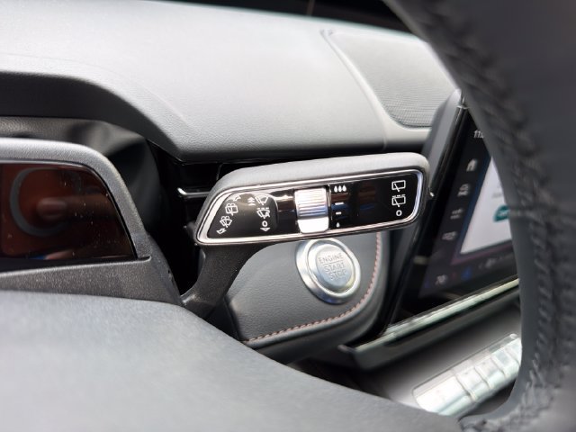 New 2026 Lincoln Nautilus Reserve AWD/4WD image 26