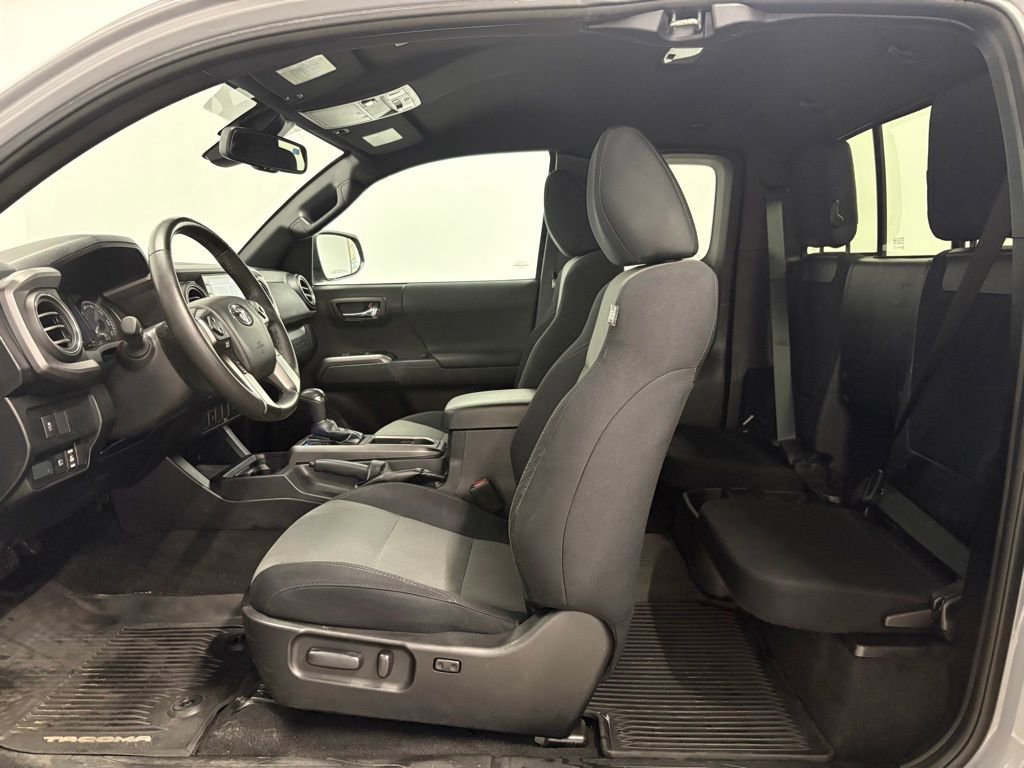 Used 2021 Toyota Tacoma TRD Sport image 15