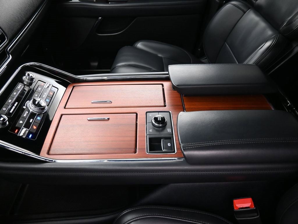 Used 2024 Lincoln Navigator L 4WD image 20