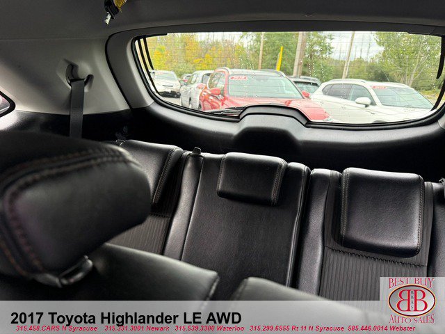 Used 2017 Toyota Highlander Plus AWD/4WD image 11