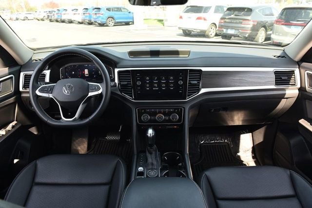 Certified 2023 Volkswagen Atlas SE image 7