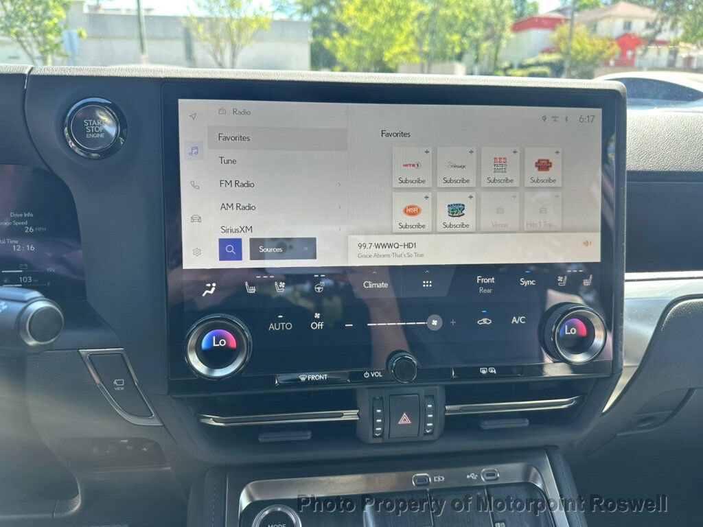 Used 2024 Lexus GX 550 w/ Accessory Package (Z1) AWD/4WD image 21