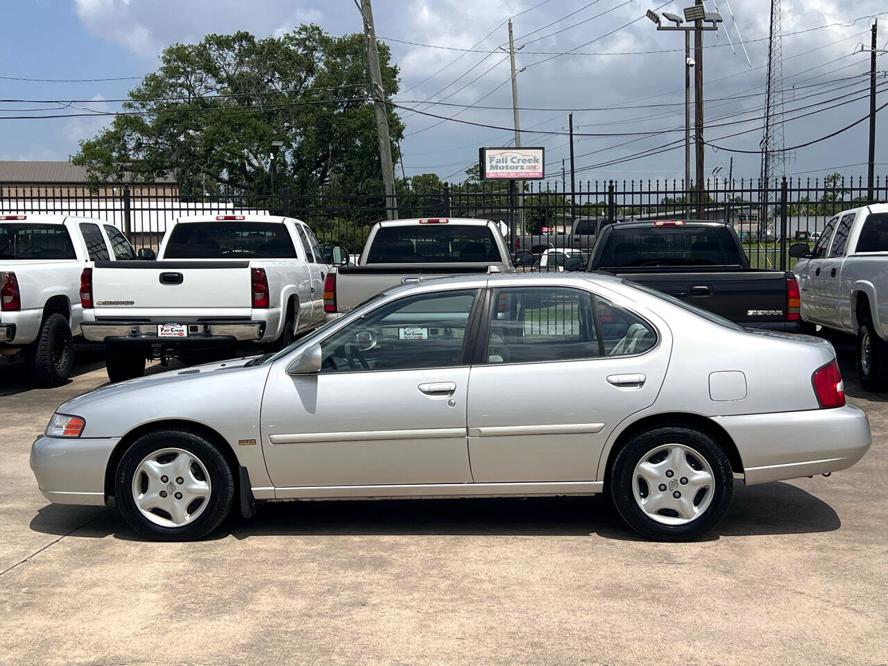 Used 2001 Nissan Altima GXE image 3