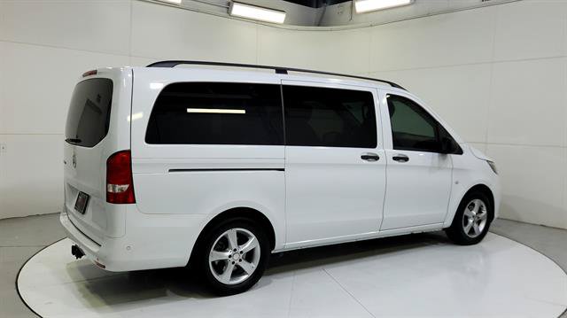 Used 2016 Mercedes-Benz Metris Passenger image 8