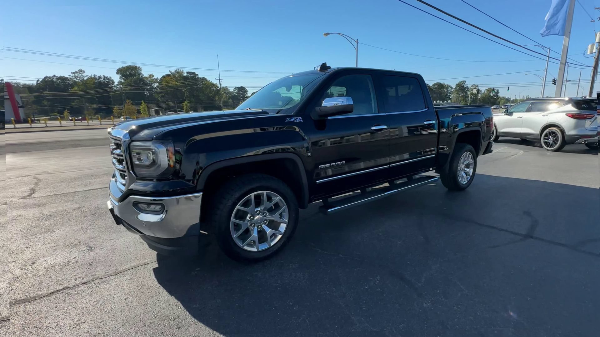 Certified 2018 GMC Sierra 1500 SLT AWD/4WD image 4