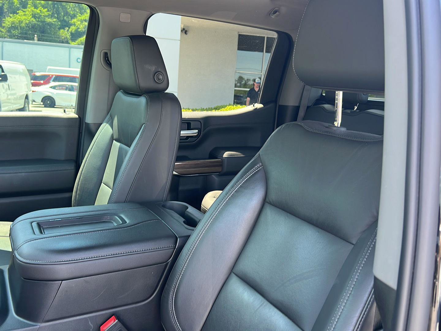 Used 2020 Chevrolet Silverado 1500 LT Trail Boss AWD/4WD image 29