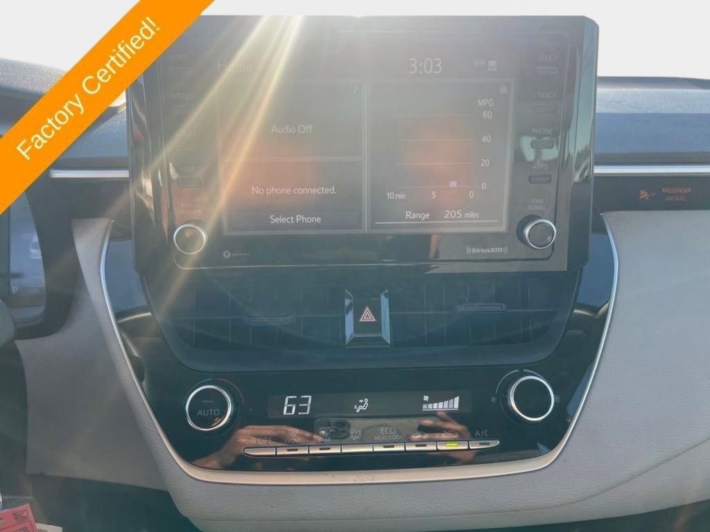 Used 2022 Toyota Corolla LE image 19