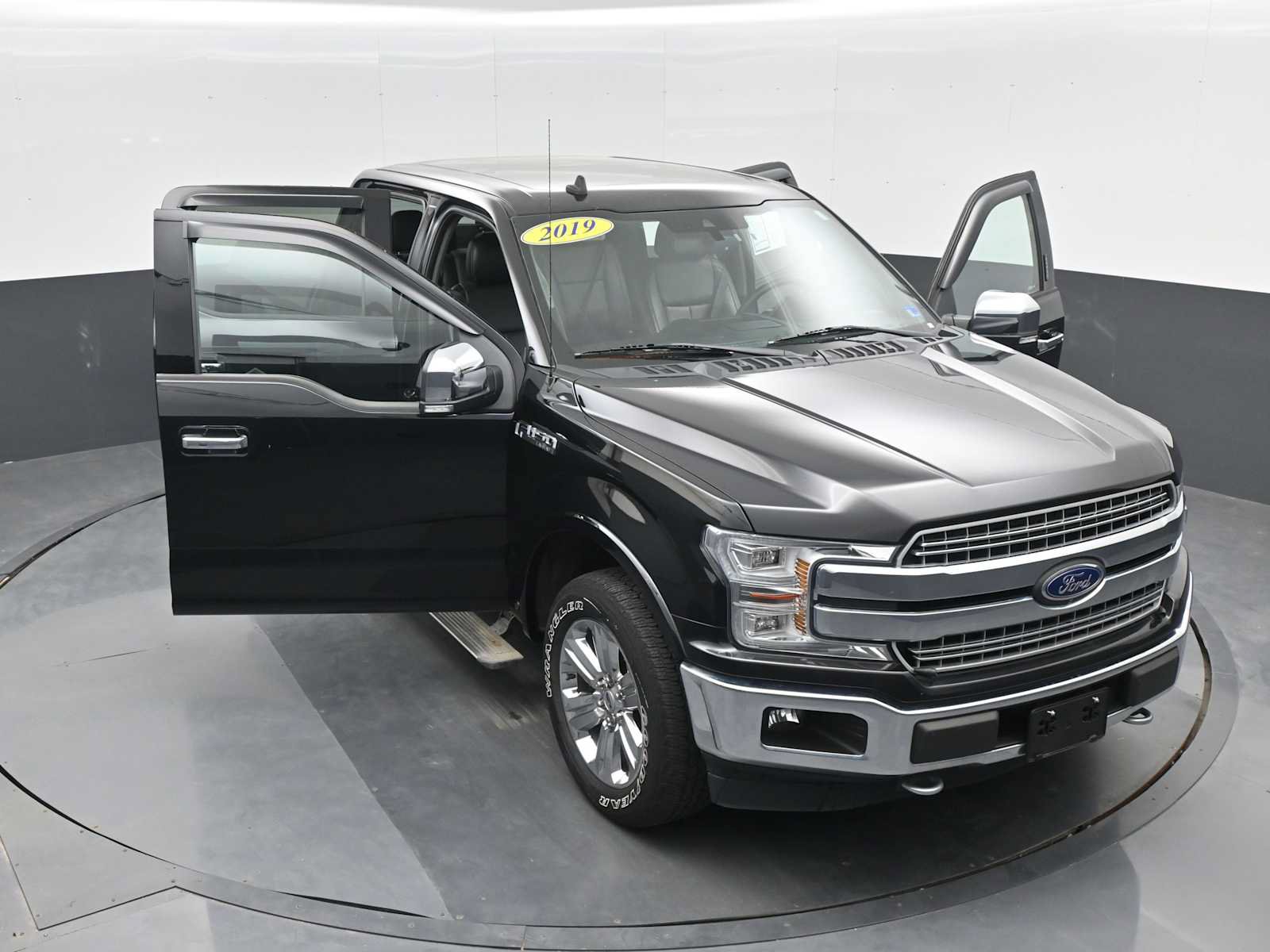 Used 2019 Ford F150 Lariat w/ Equipment Group 502A Luxury AWD/4WD image 36