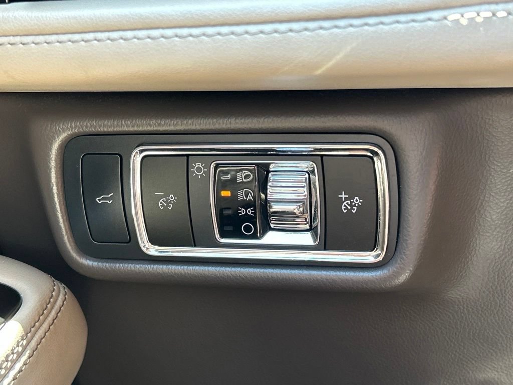 Used 2023 Lincoln Aviator Reserve w/ Equipment Group 201A AWD/4WD image 28