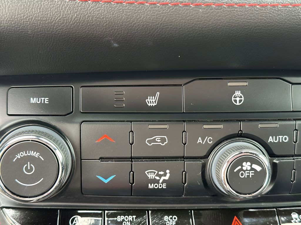 Used 2023 Dodge Durango GT image 22