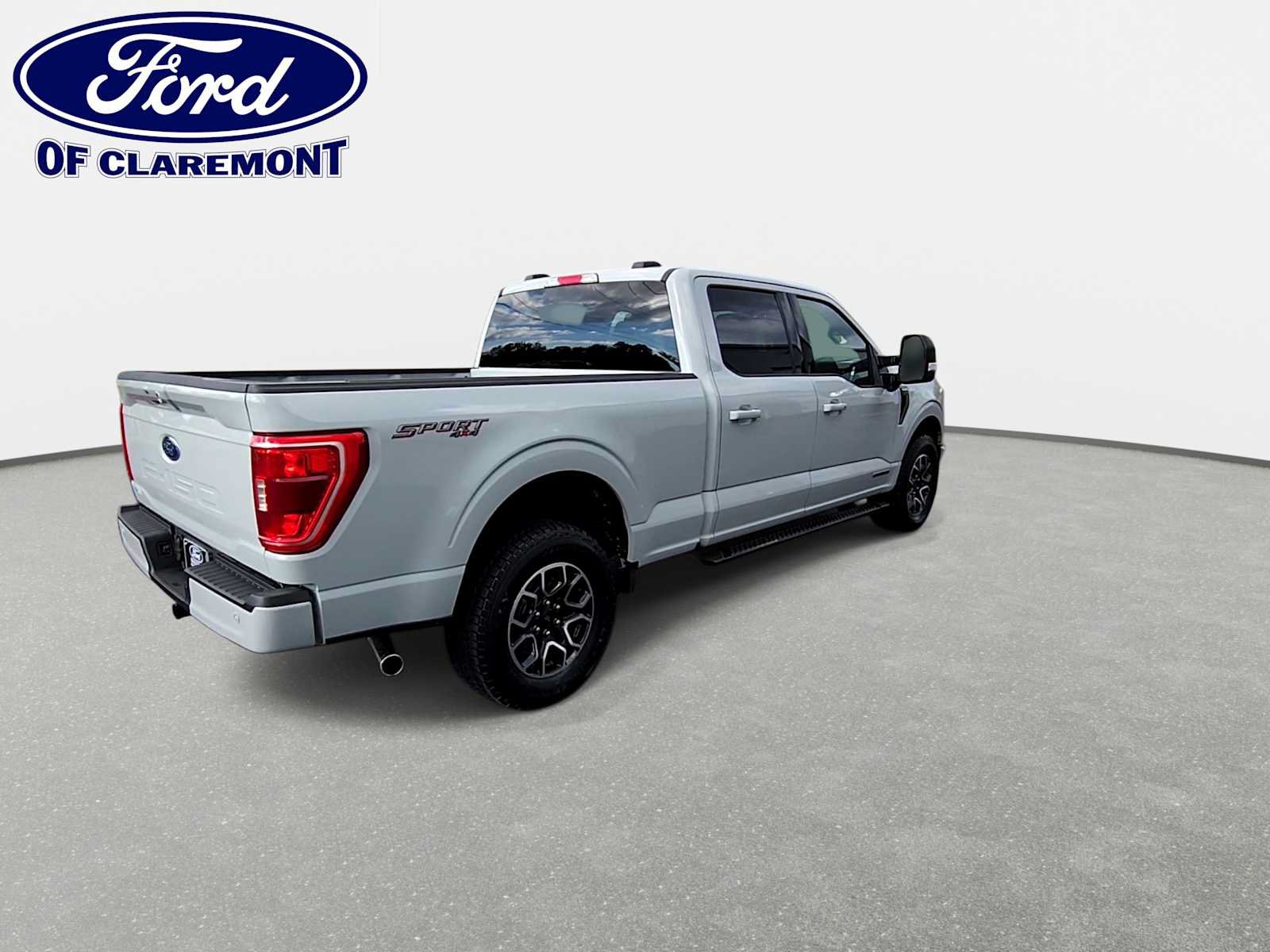 Used 2023 Ford F150 XLT w/ Equipment Group 302A High AWD/4WD image 8