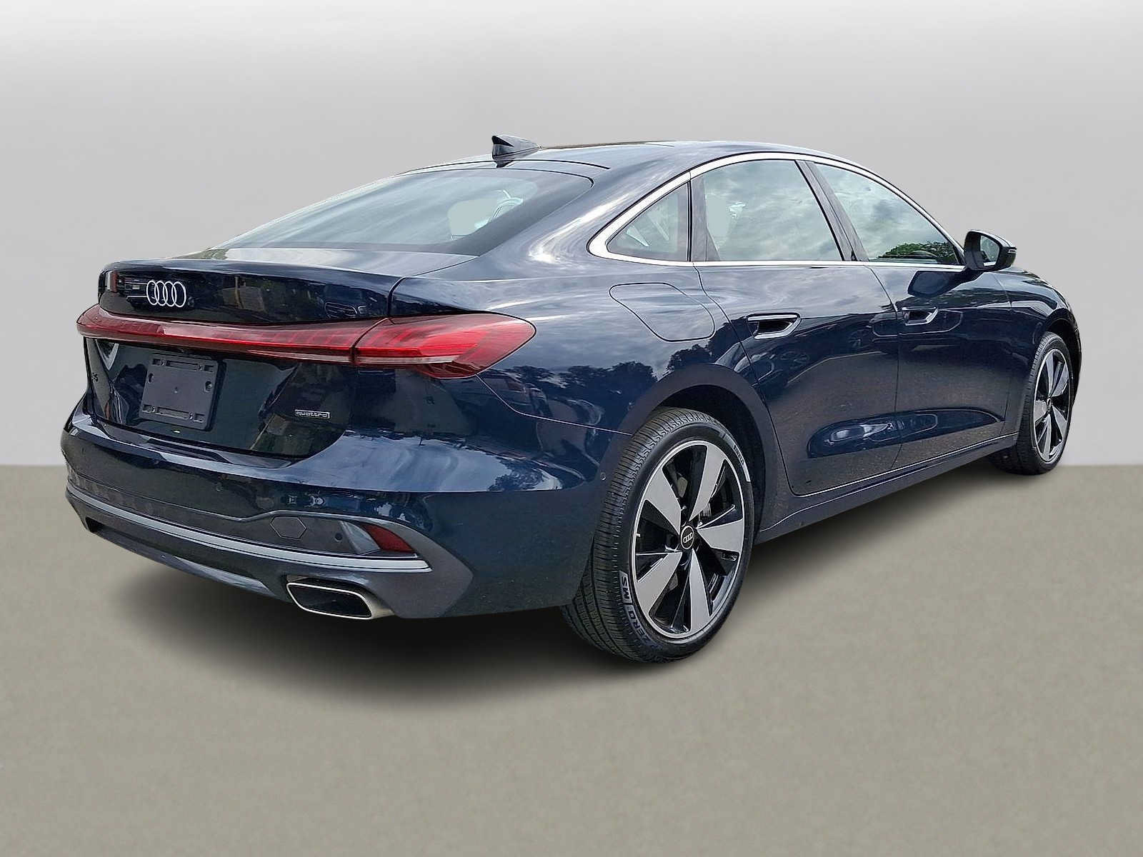 Used 2025 Audi A5 2.0T Premium Plus w/ Premium Plus AWD/4WD image 31