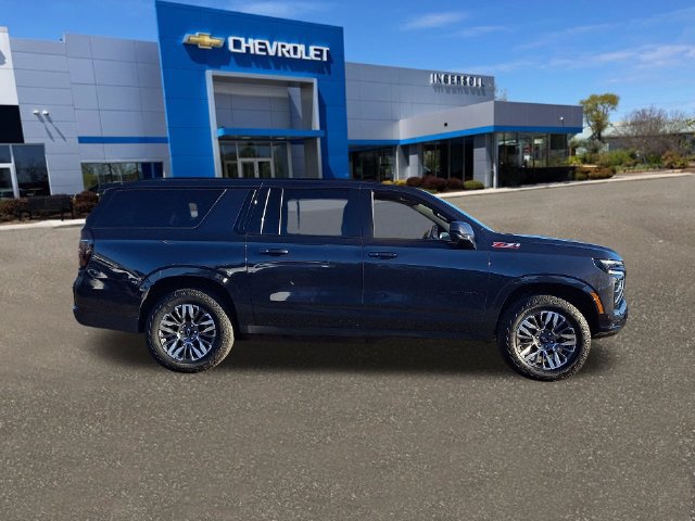 Used 2025 Chevrolet Suburban Z71 AWD/4WD image 25