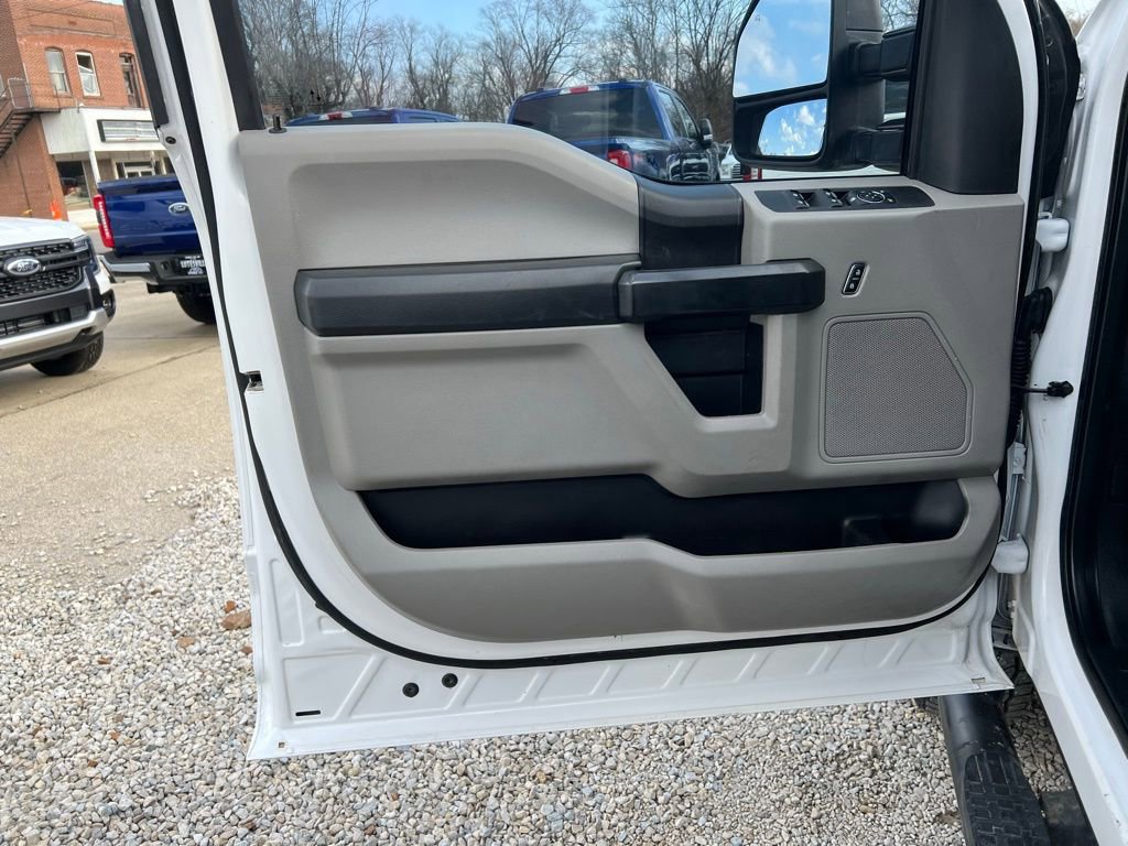 Used 2020 Ford F350 XL w/ Power Equipment Group image 11