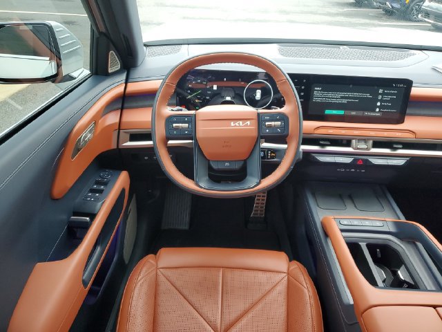 Used 2027 Kia Telluride SX w/ Towing Package FWD image 7