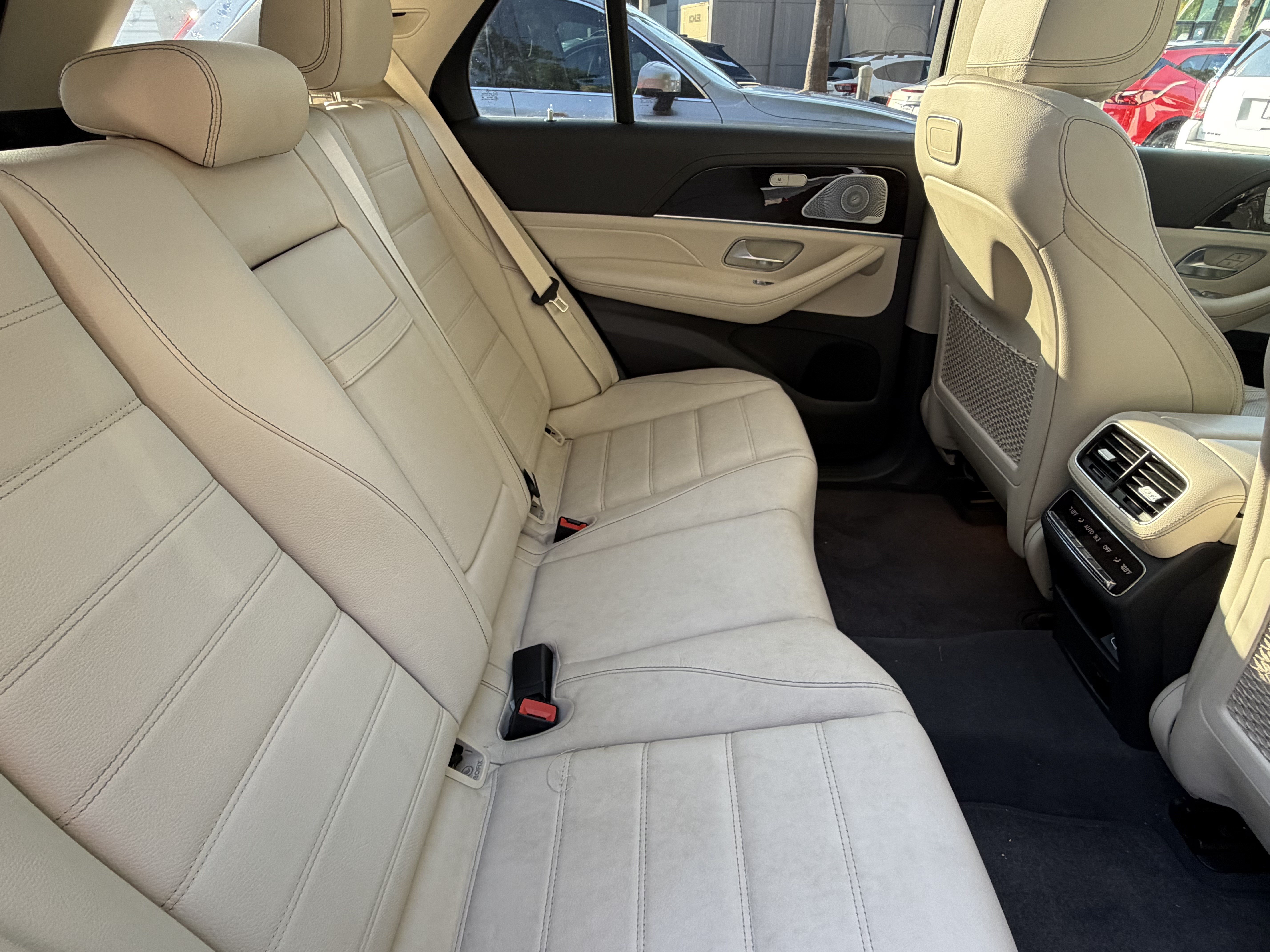 Used 2020 Mercedes-Benz GLE 450 4MATIC image 42