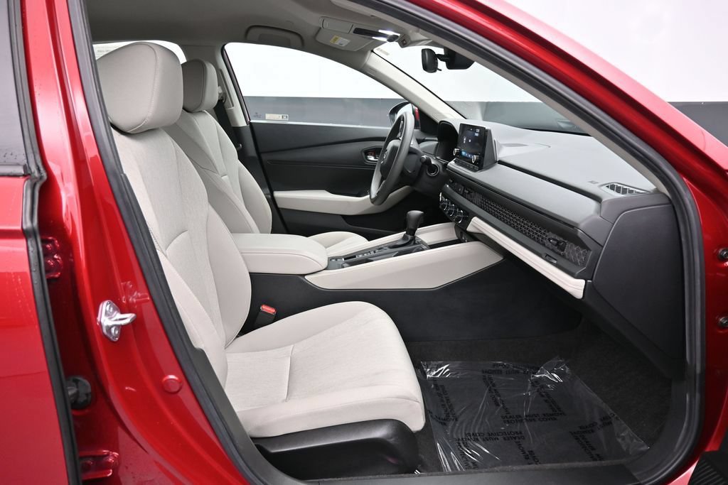 Certified 2024 Honda Accord LX image 34