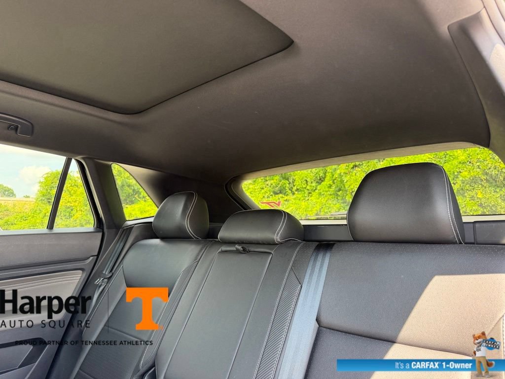 Used 2023 Volkswagen Atlas Cross Sport SEL R-Line AWD/4WD image 10