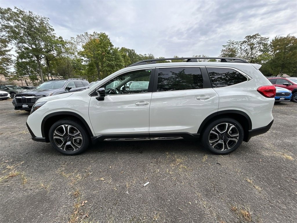 New 2025 Subaru Ascent Limited image 5