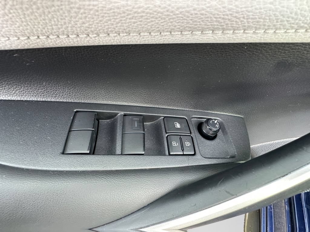 Used 2020 Toyota Corolla SE FWD image 20