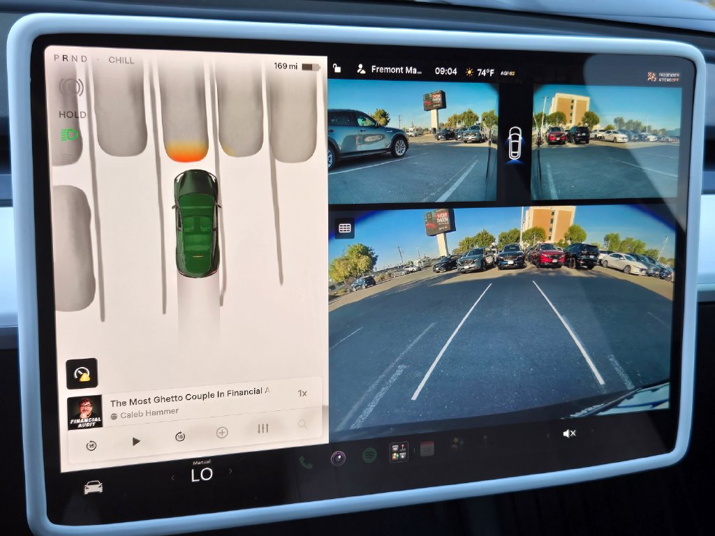 Used 2024 Tesla Model Y Long Range AWD/4WD image 23