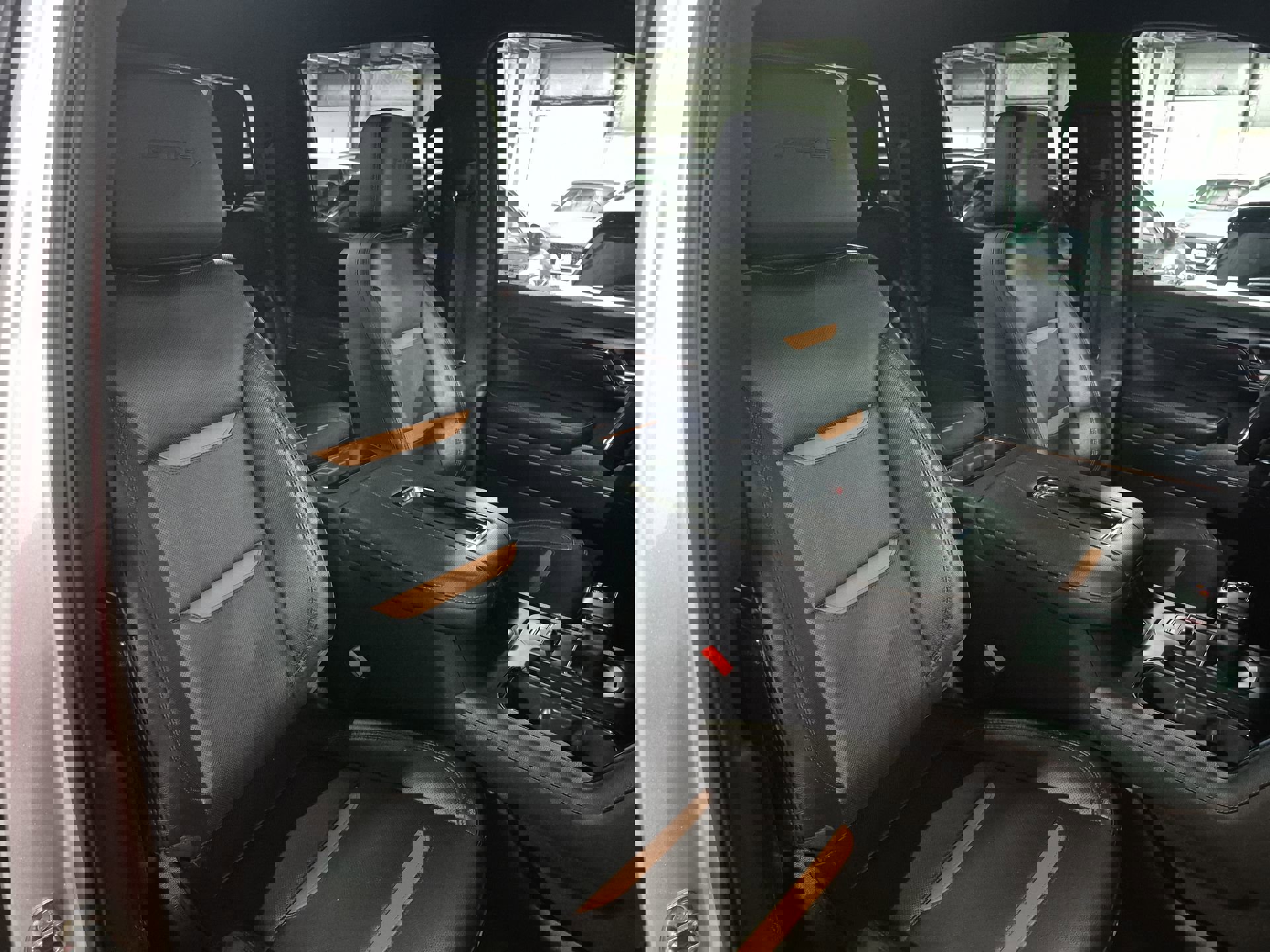 Used 2022 GMC Sierra 1500 AT4 w/ Technology Package image 29