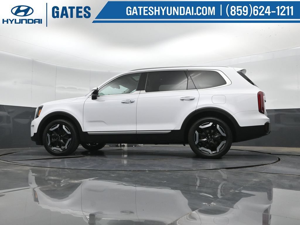 Used 2024 Kia Telluride S w/ S Sunroof Package FWD image 47