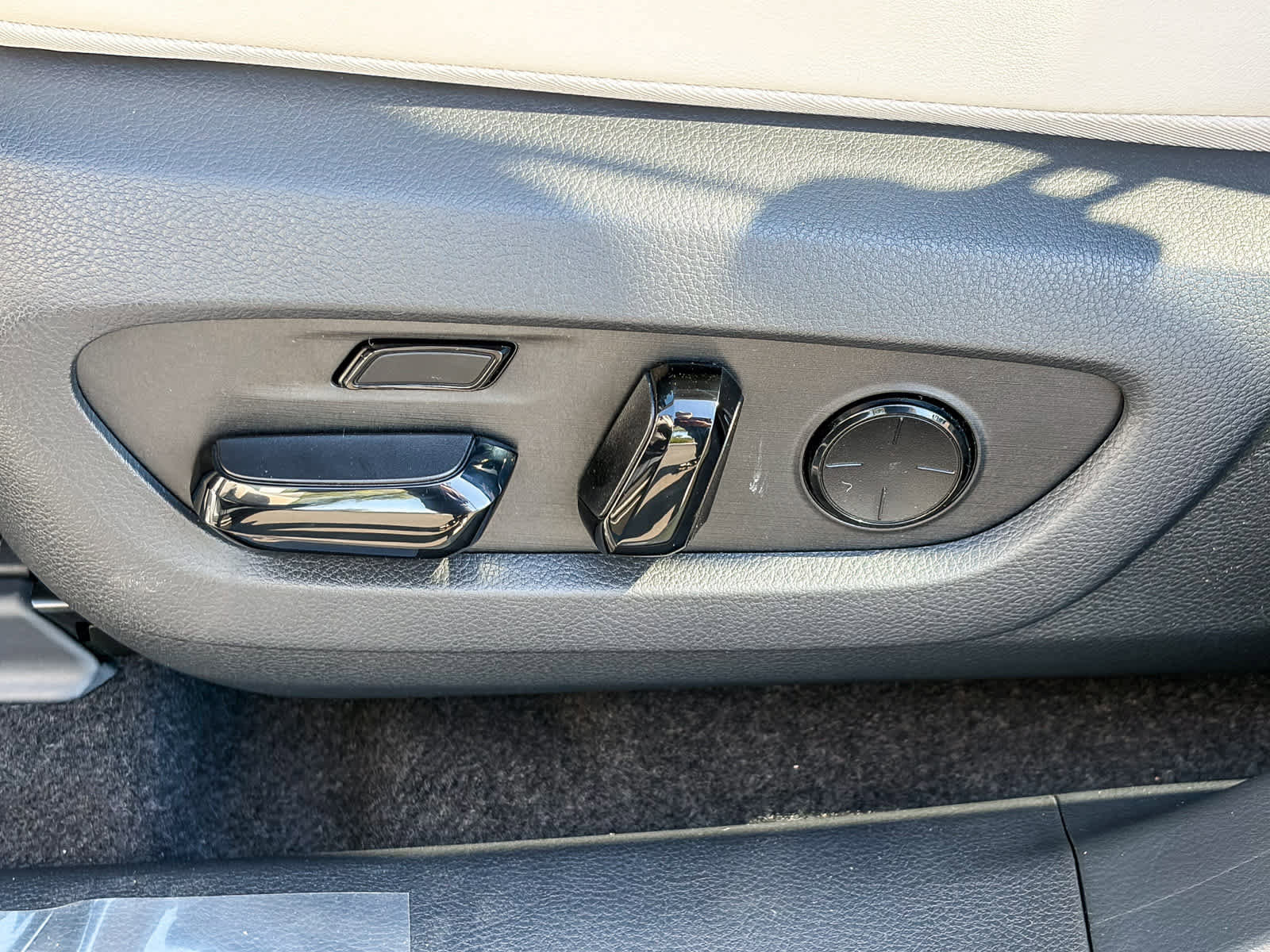 New 2026 Lexus RX 450h Luxury image 22